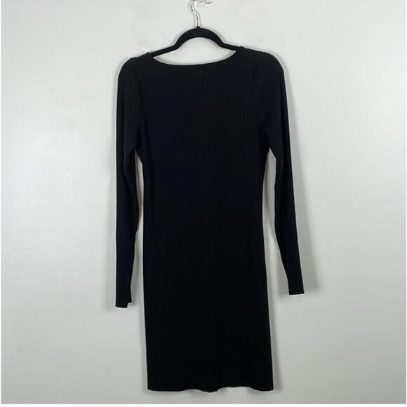 Vince Black Square Neck Knit Dress
Long Sleeves Ribbed Mini Dress Size: Medium - Picture 6 of 9